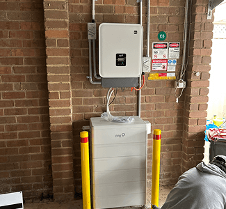solar-battery-installation