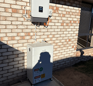 solar-battery-installation